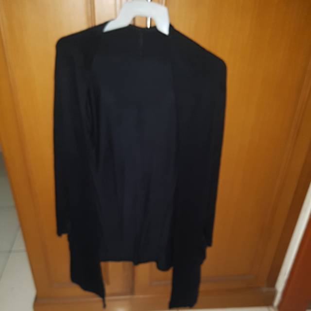 Cardigan panjang hitam