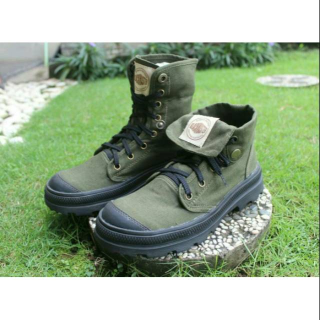 SEPATU BOOTS BLACMASTER PALADIUM HIKING GUNUNG OUTDOOR ADVENTURE KANVAS WATERPROOF