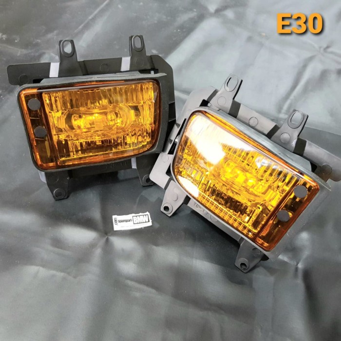 fog lamp kuning lampu kabut BMW 318i E30 M40 thn 89-91