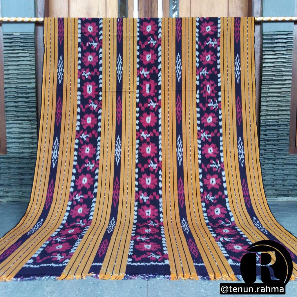 Kain Tenun Blanket / Kain Tenun Blanket Kain Tenun Blanket Toraja Halusan