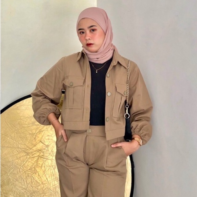 ONE SET SAFARI