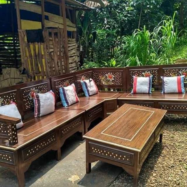 KURSI SUDUT MINIMALIS PLUS BANTALAN KAYU JATI