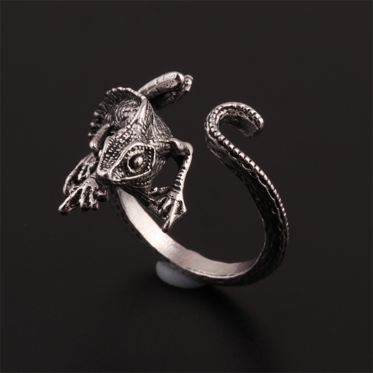 Cincin Model Terbuka Bahan Alloy Desain Cicak Gaya Eropa Amerikaretropunk Adjustable Untuk Pria