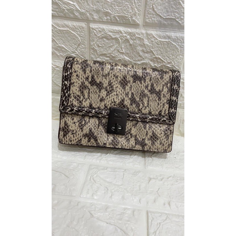 

COACH MULTI COLOR BEIGE