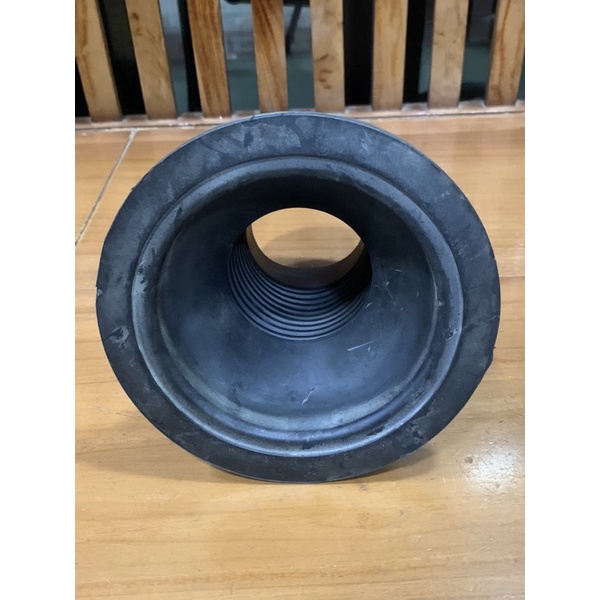 Karet Boot Shock Per Keong Depan Kijang Innova Original