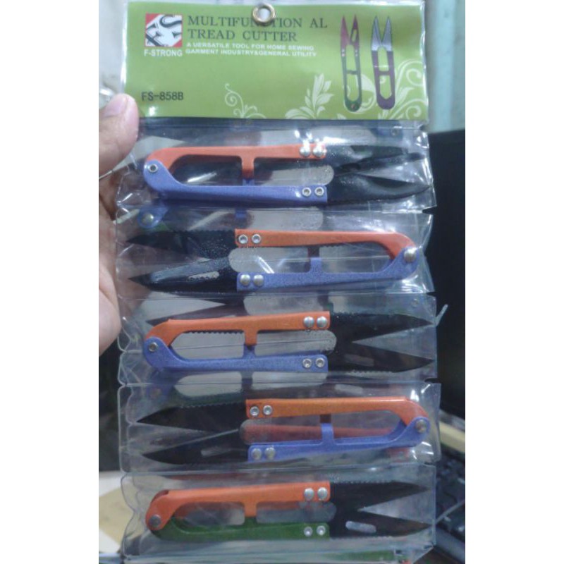 

Gunting benang / gunting cekris besar merk F-Strong / Gunting catrek kecil F-Strong FS-858B