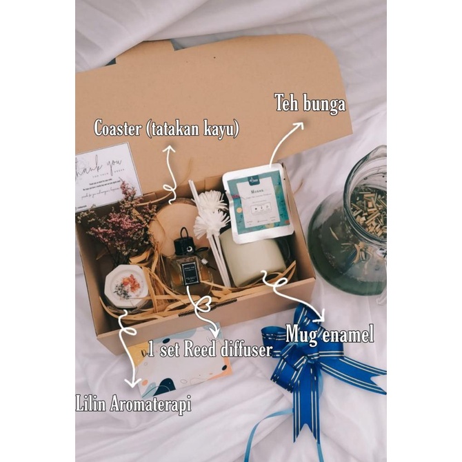 

Best Product!!! Gift Box Scented Candle Reed Diffuser || Kado Ultah || Hampers || Kado - Paling Dicari