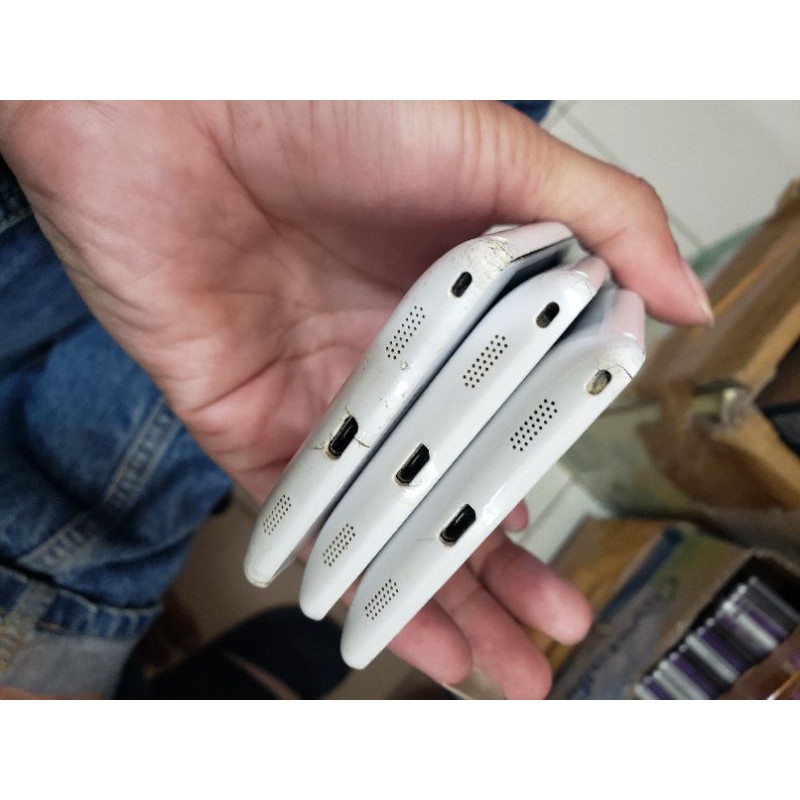 Fujitsu F01F minus TC Retak