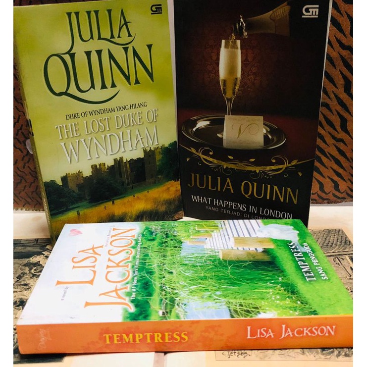 paket 3 novel romantis terjemahan. Julia Quinn dll.