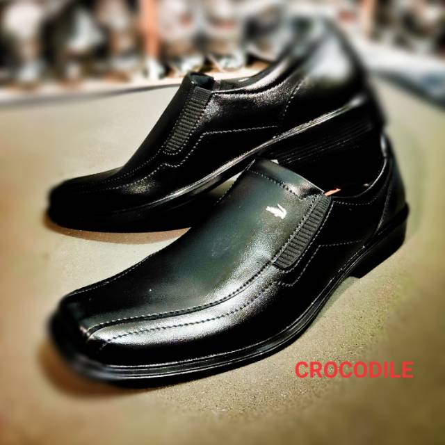 Sepatu Pantofel Hitam Pria crocodile