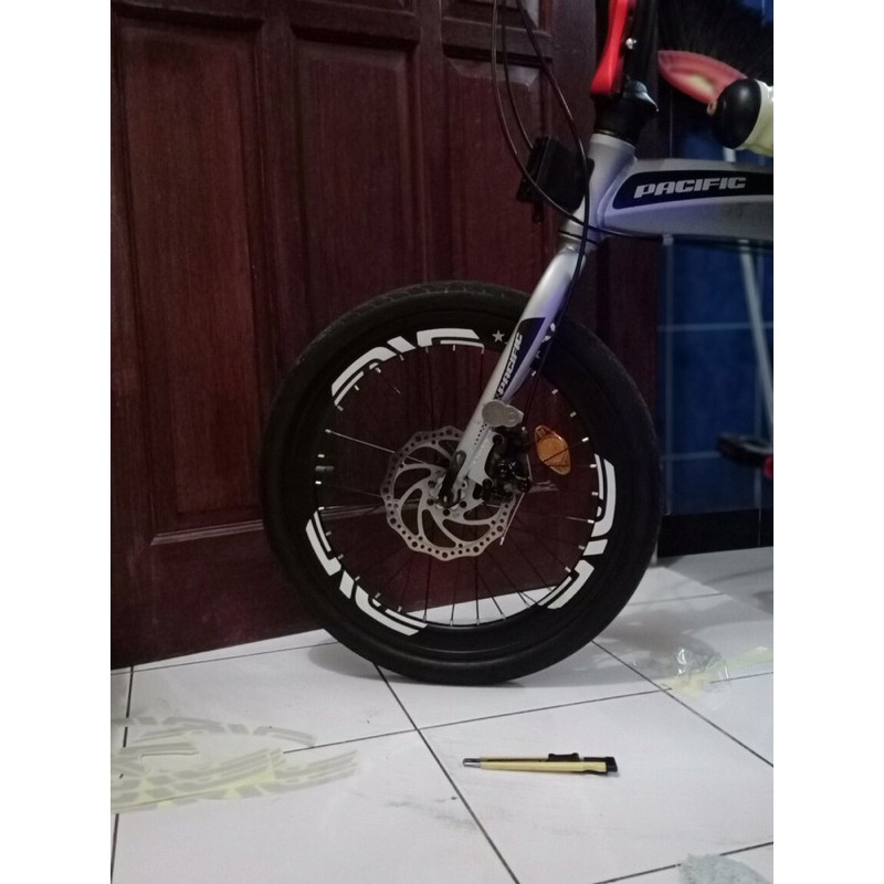 cutting sticker - stiker decal velg sepeda 20 inch ENVE