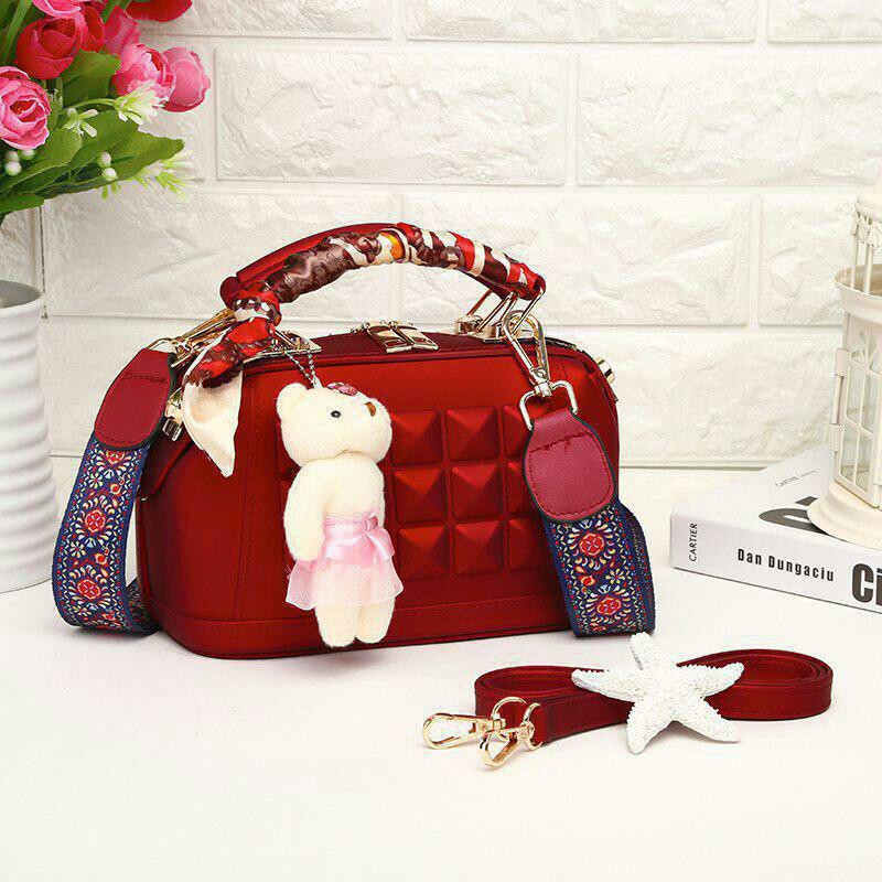LB 413 Doctor Jelly Studded 066-1 Free Gantung Boneka + 2 Talipanjang 1162 bos