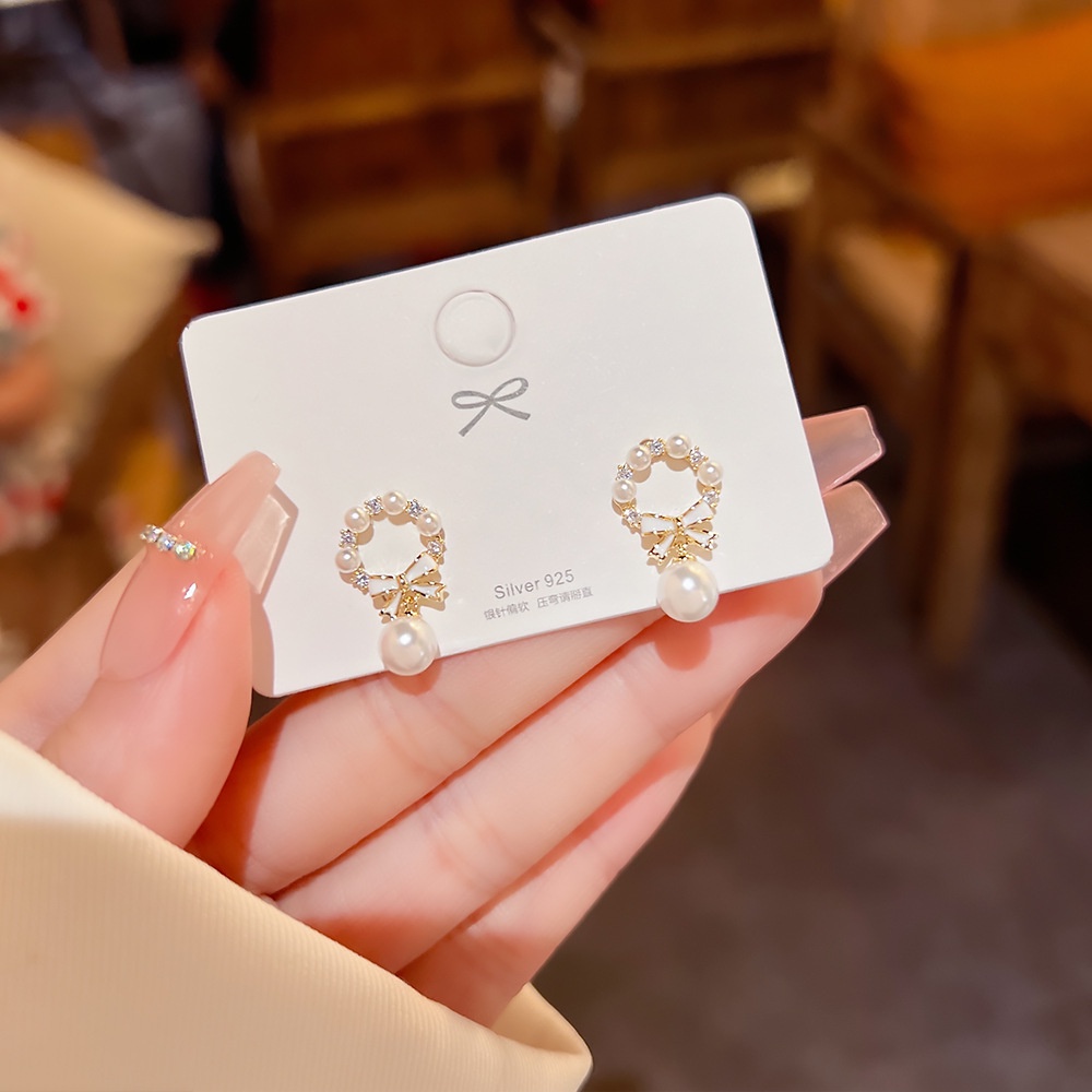 Anting Stud Desain Simpul Pita Aksen Berlian Mutiara Rosette Bahan S925 Silver Untuk Wanita