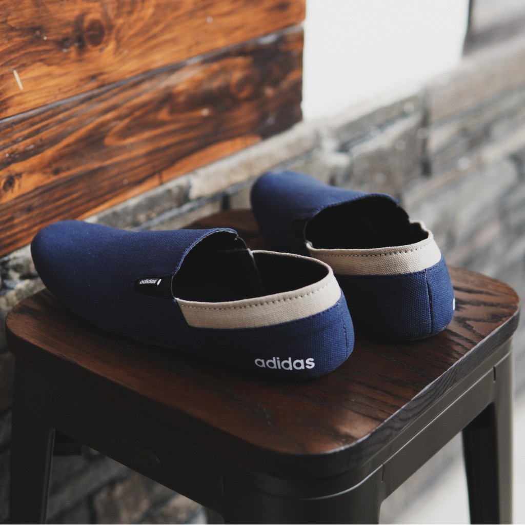 SEPATU MURAH SLIP ON PRIA DEWASA ADIDAS EASY NAVY SANTAI KEREN SEPATU PRIA CASUAL SANTAI