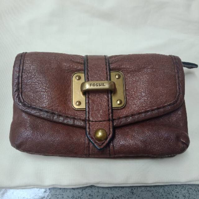 ❌SOLD❌ -Preloved Fossil short wallet