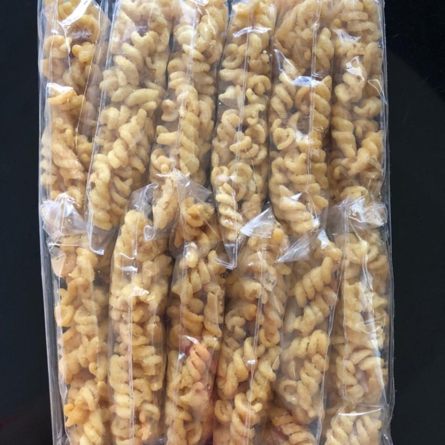 

MAKARONI SPIRAL ORIGINAL ASIN PEDAS JAJANAN SD - Asin