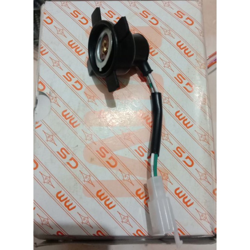 Fiting/soket lampu depan motor honda kabel bintik