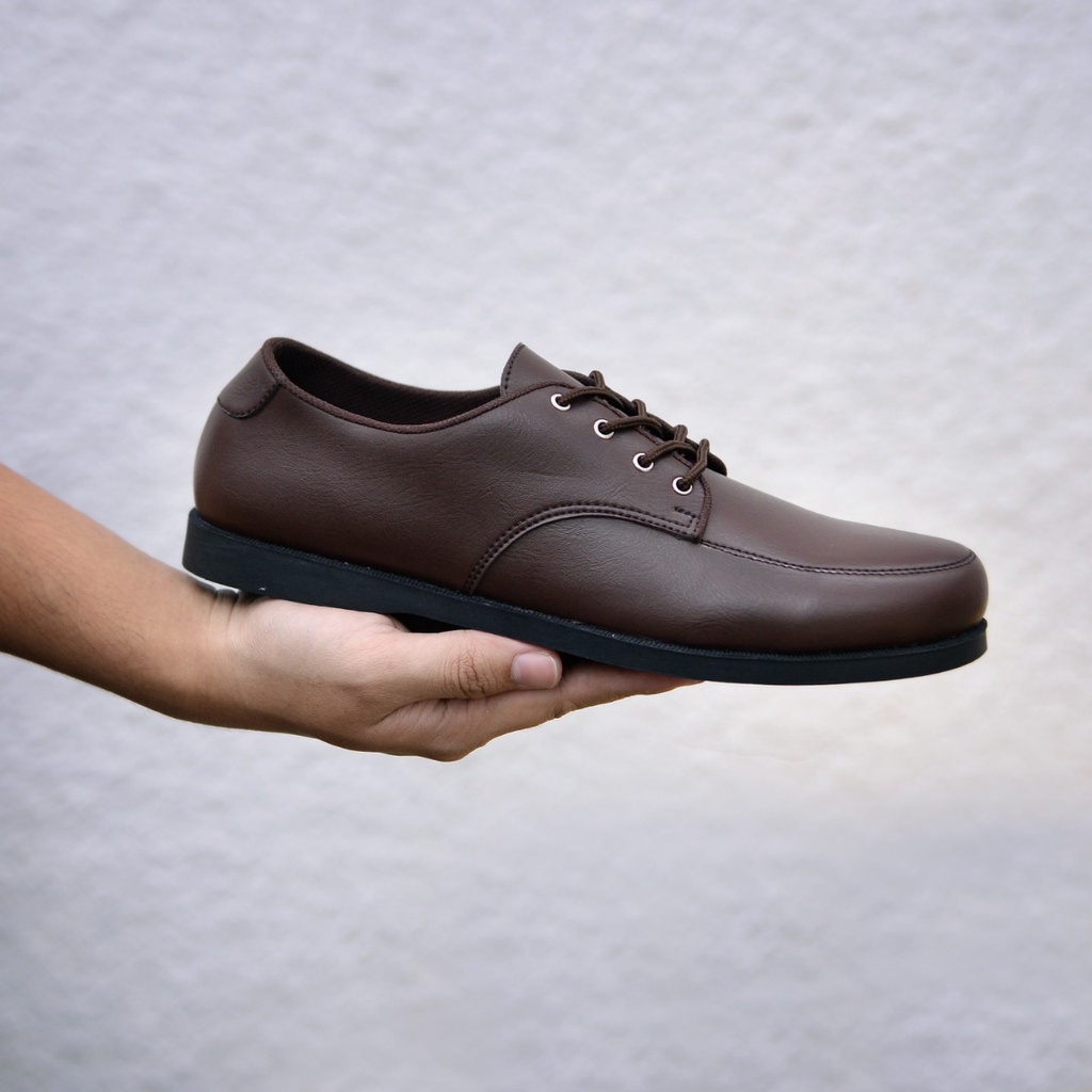 RIONZ MODRIC BROWN - SepatuFormal Pantofel Pria Resmi Formal Tali Hitam Coklat Kulit PU Original Black Kantor Kuliah Casual Gereja Pesta Kondangan Nikahan Kerja Perkantoran PNS Guru Gaya Trendy Kekinian Terlaris Murah