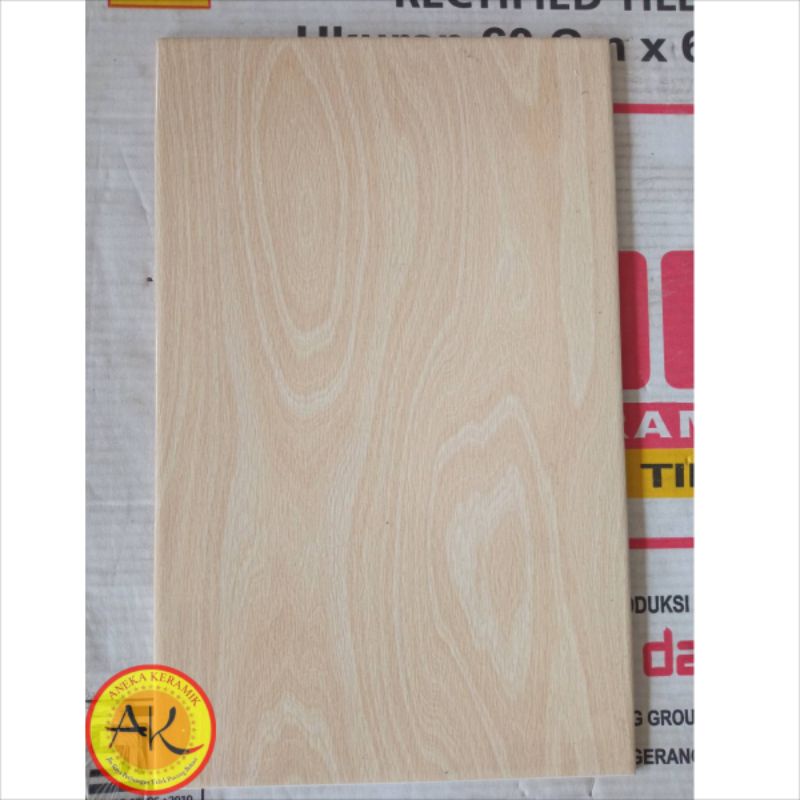 Keramik Dinding Motif Salur Urat Kayu Glossy 25x40 Lyra Brown