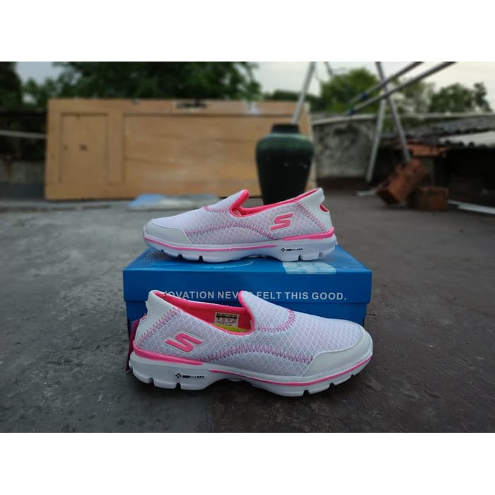 sepatu skechers go walk putih pink slip on wanita tag vietnam premium