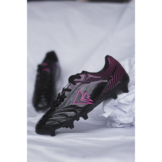 SEPATU BOLA SEVSPO X ZORO BLACK