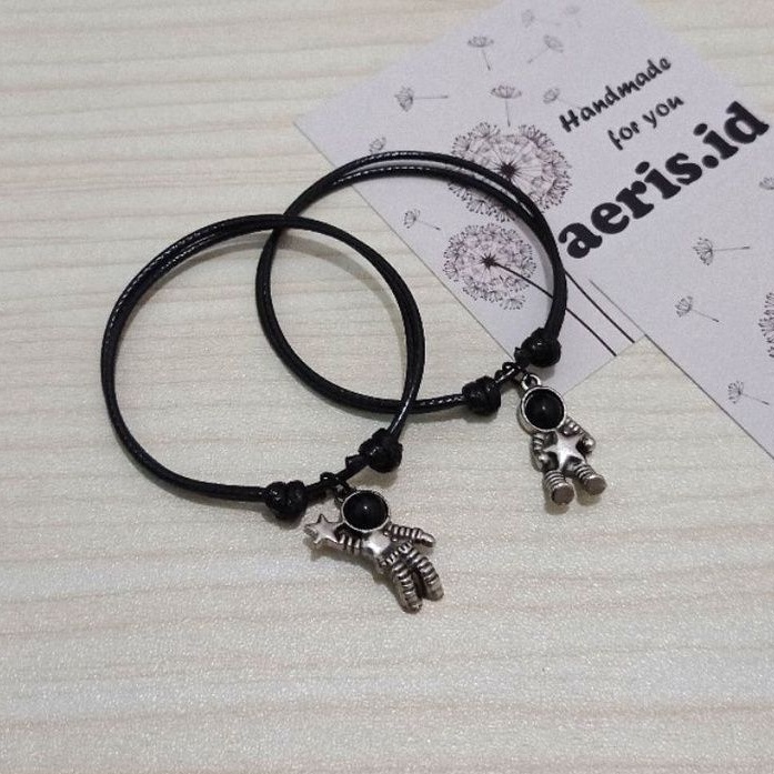 Gelang Couple Astronaut Sepasang (2 Pcs)