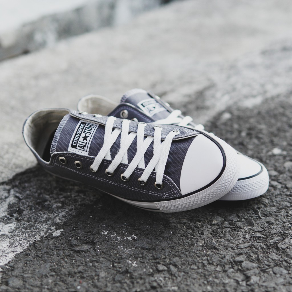 Converse Chuck Taylor New Release Undefeated Low Pendek 4 varian warna terkeren buat sekolah santai