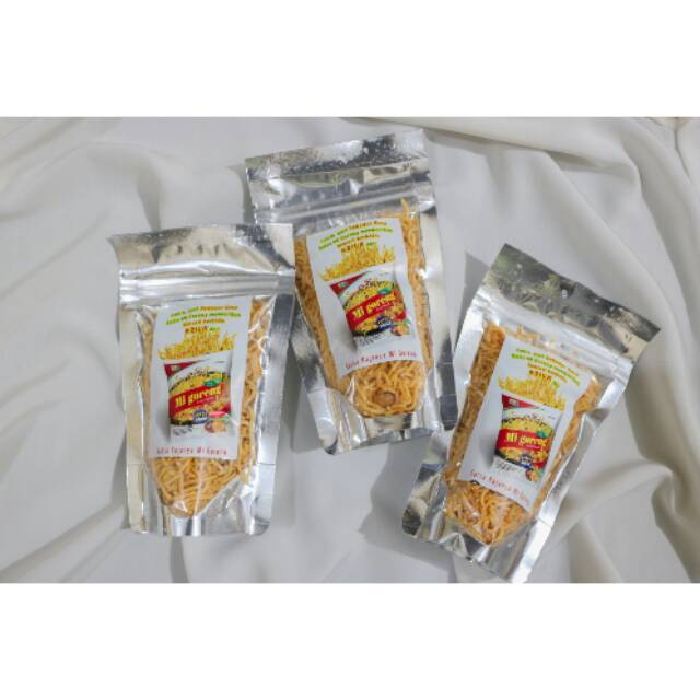 

1pcs MIE GORENG KERING SALSA SNACK MILENIAL BERHADIAH LANGSUNG