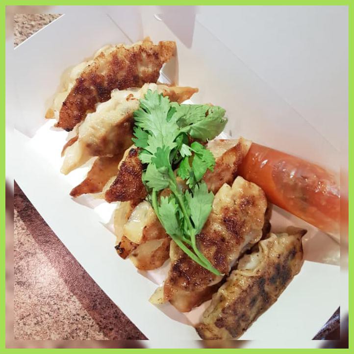 

KUOTIE AYAM / BABI & UDANG - AYAM SAJA