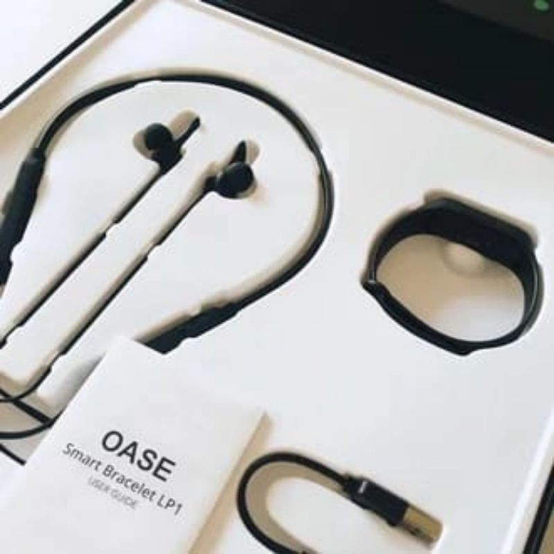 PAKET GIFT BOX OASE ORIGINAL (JAM TANGAN DAN HENDSET OASE)