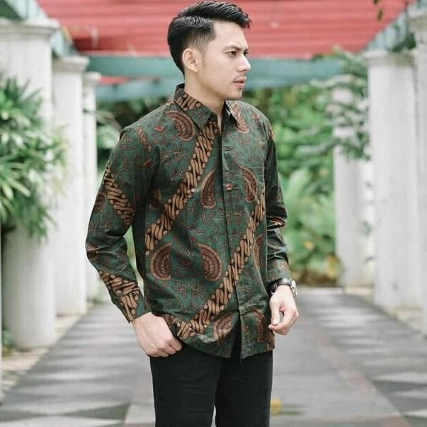Batik Pria Jumbo Lengan Panjang Hijau Botol Lapis Furing Halus Modern