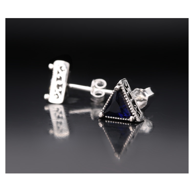 Anting Stud Piercing Bentuk Bulat Bahan Stainless Steel Warna Hitam Gaya Punk Untuk Pria