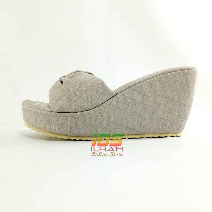 Sandal Wedges Wanita Clara T.04 Hak 8cm Size 37-40 Abu2