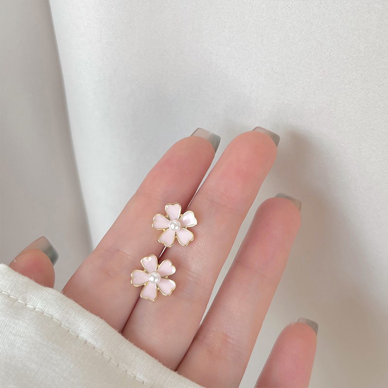 Anting Desain Bunga Sakura Warna Pink Gaya Korea Untuk Wanita