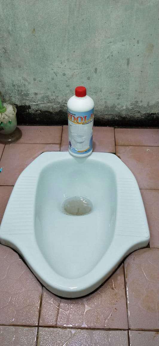 Idola Pembersih Porcelain Cleaner/pembersih Kerak Lantai Keramik Kamar Mandi