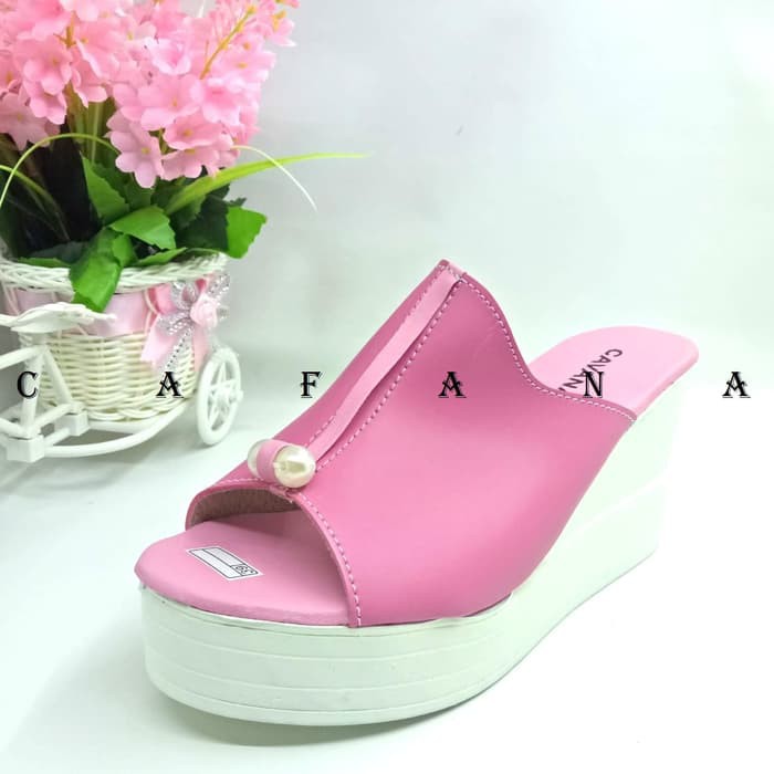 Sandal Wedges Wanita Mutiara SDW82