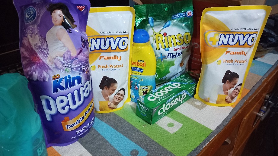 So Klin Pewangi Double Perfume 900 Ml