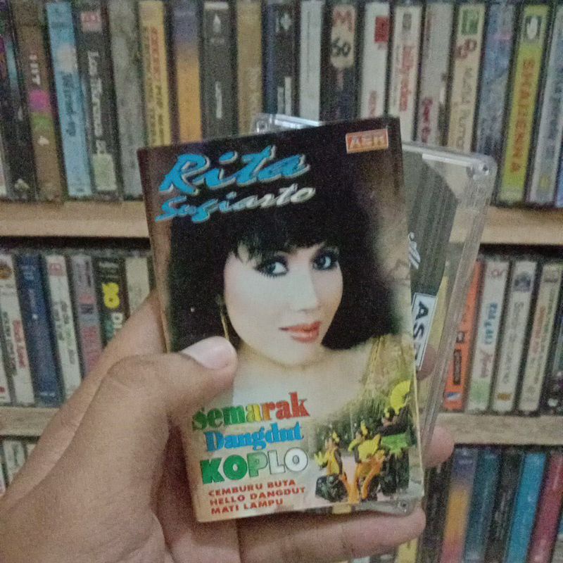 Kaset Pita Rita Sugiarto - semarak dangdut koplo