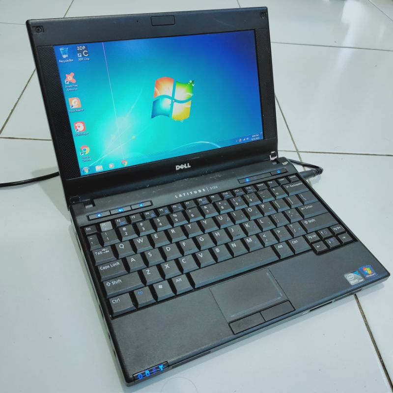 Netbook DELL LATITUDE 2120