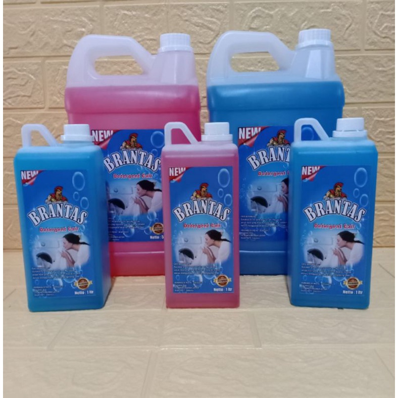 DETERGENT WANGI LAUNDRY 1LITER