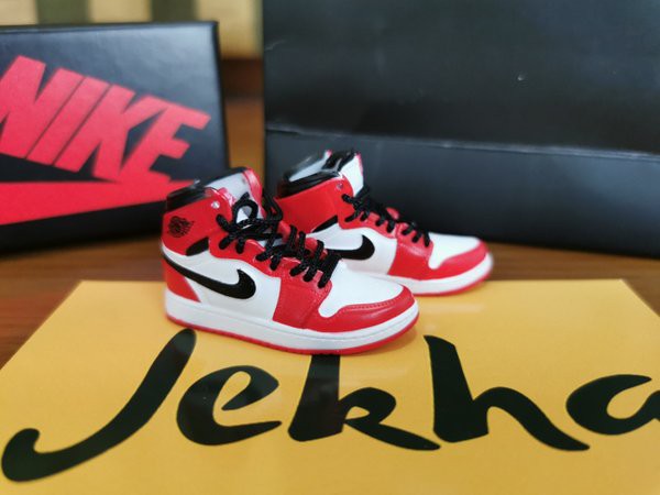 Air Jordan 1 Chicago - 3D Sneakers Keychain Gantungan Kunci