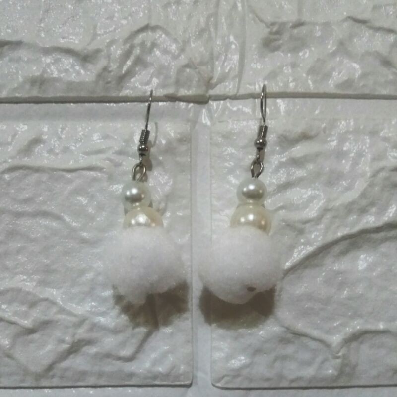 Anting mutiara pompom -anting hijab-anting kekininan-anting mewah-anting cantik bisa bayar di tempat