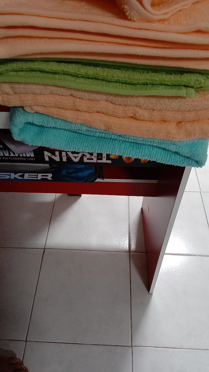 Rc Handuk Mandi Merah Putih Ukuran 70x135cm Paket Isi 4pcs / Handuk Mandi Dewasa Motif Polos