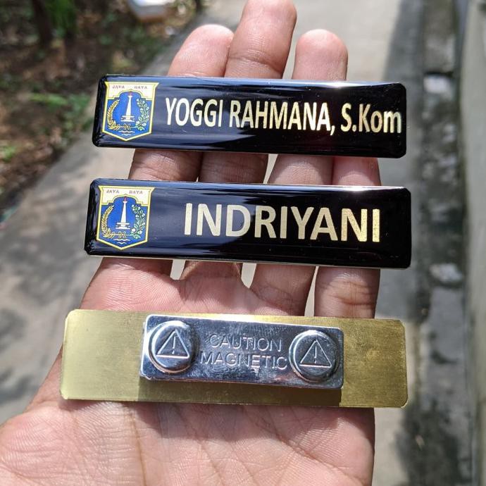 

Cuci Gudang Awal Tahun Nametag Nama Dada Magnet (Pengerjaan Cepat) - Resin Big Sale