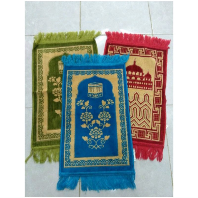 sajadah / sajadah kecil / sajadah murah / sajadah bagus / sajadah muka / sajadah anak / perlengkapan sholat