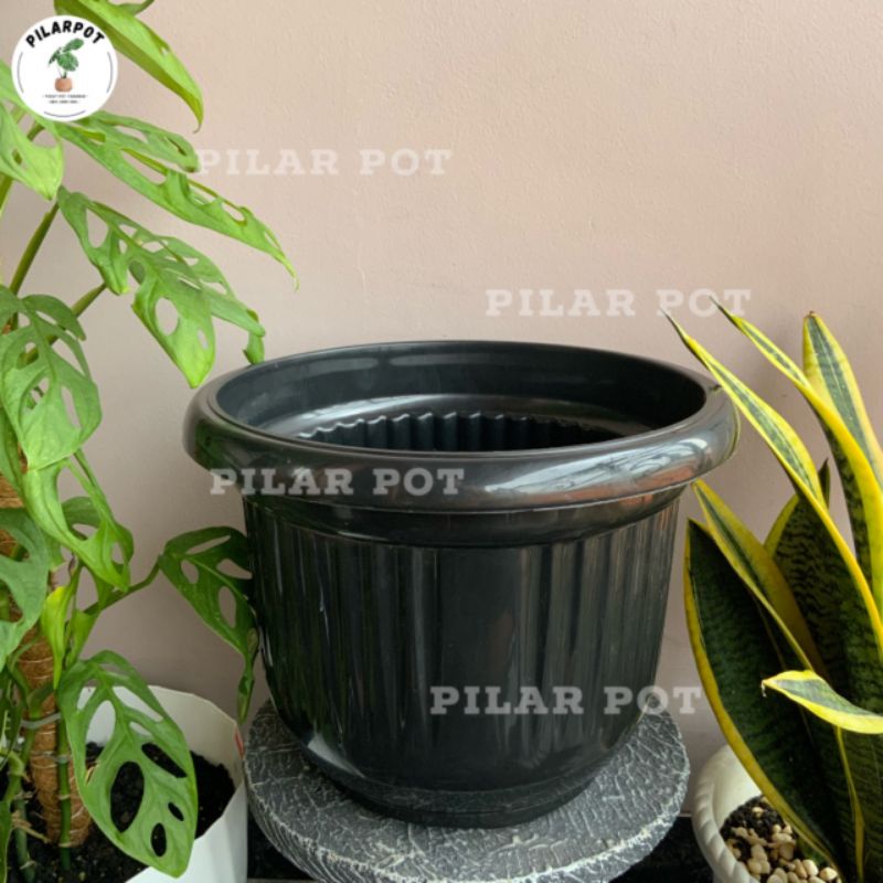 pot bunga tanaman plastik hitam GL Flamboyan 35 kuping - GL FLAMBOYAN 35 HITAM