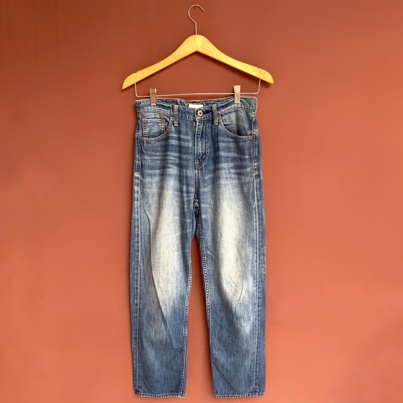 Jeans Earth Music&Ecology