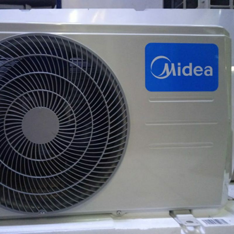 Outdoor AC midea 1/2 Pk Unit Baru