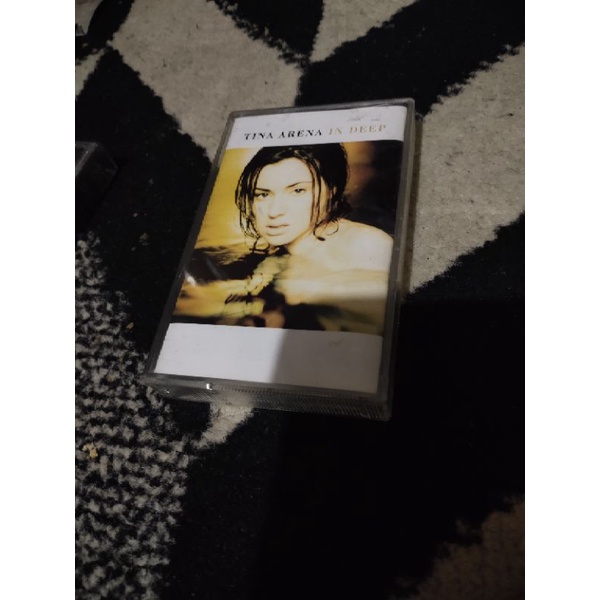 kaset pita tina arena / in deep