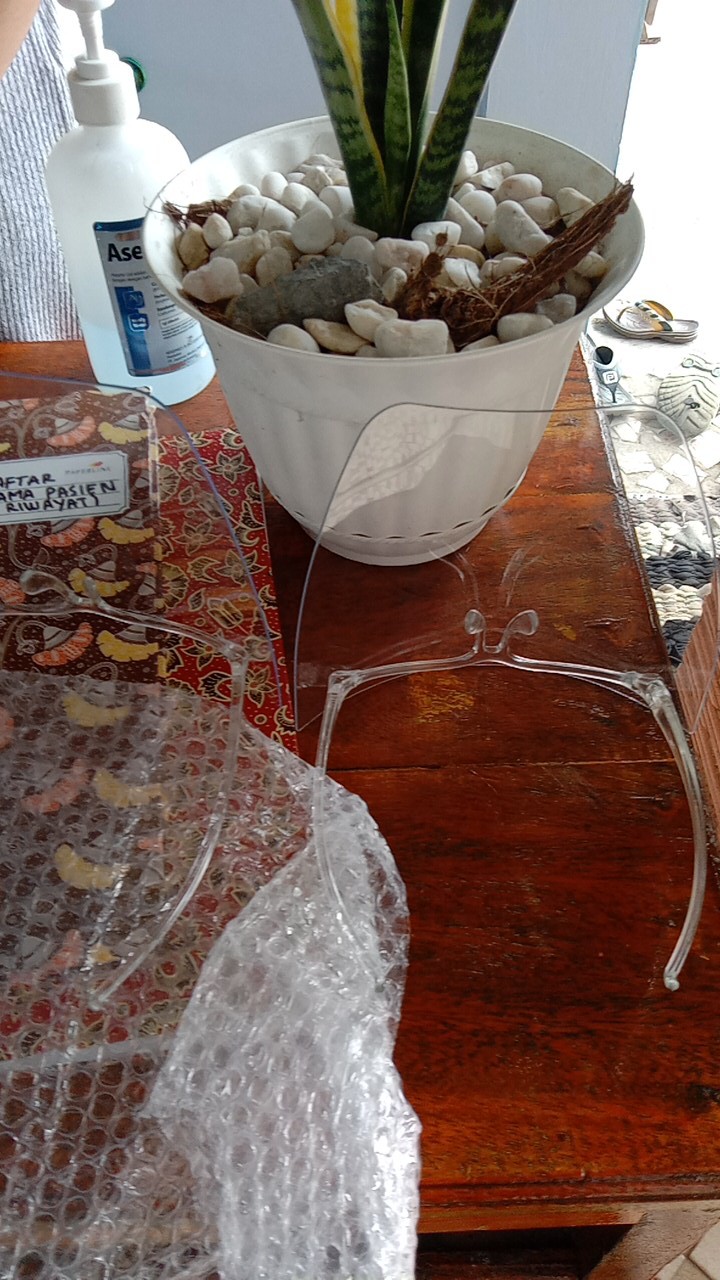 Face Shield Artis Nagita Slavina Raffi Masker Full Face Pelindung Mata Bahan Akrilik Gaya Korea Unisex Full Face Shield Mask Visor Wrap Nopeet Large Mirror Half Guard Visor Acrylic Eye Shield Blocc Protector Heng De Blocc face Shield Faceshield Kacamata